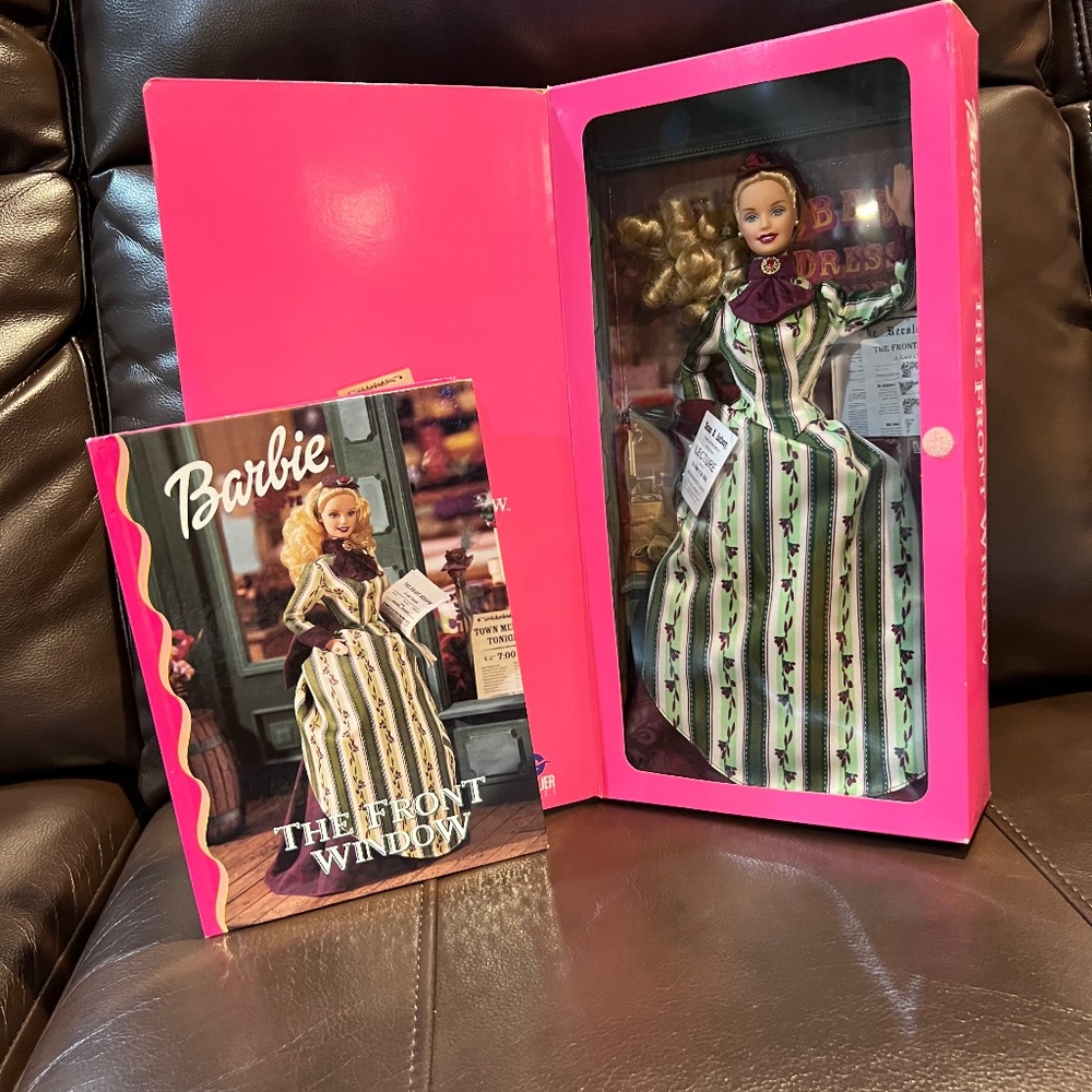 Barbie the front window doll and book - Picture 1 of 1